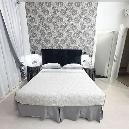 Bed & Breakfast Flo 3*