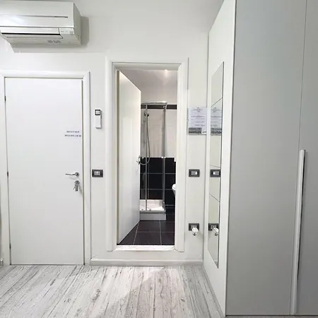 Flo Nocleg ze śniadaniem 3*