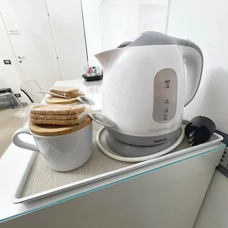 Flo Bed & Breakfast *